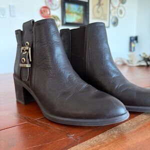 Franco Sarto Brown Ankle Boots Classic Chelsea Design